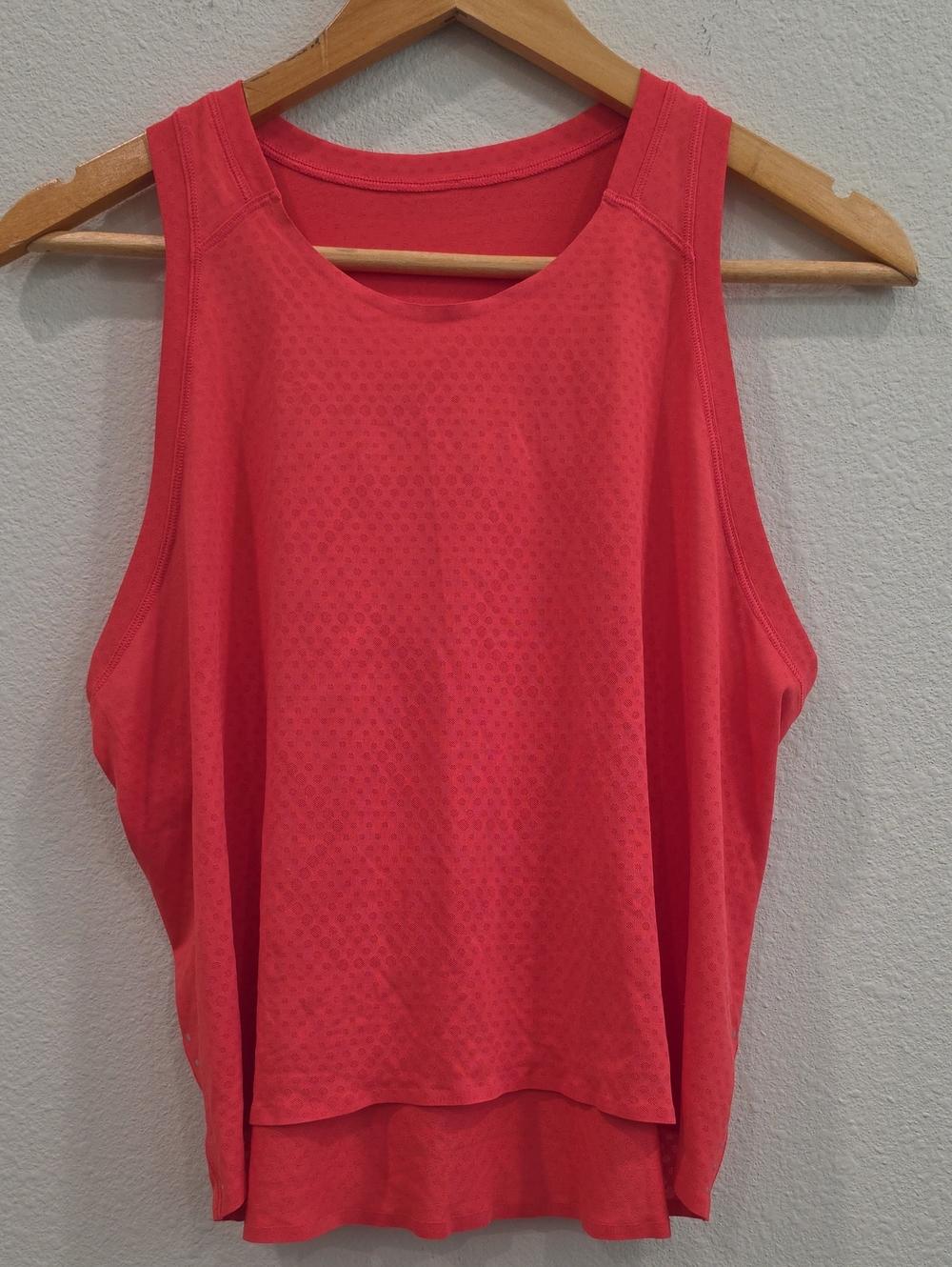 Lululemon Coral Pink Tech Tank